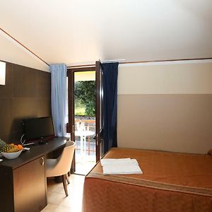 Deluxe Single Room Mountain View